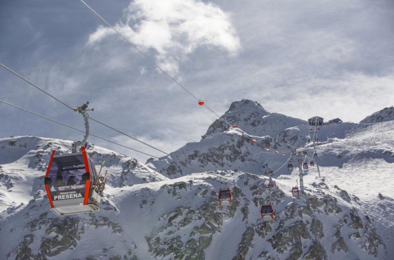 Snow Peak Lägenhet Ponte Di Legno Exteriör bild